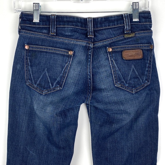 Wrangler Ayden Low-rise Flare Jeans - Picture 4 of 7